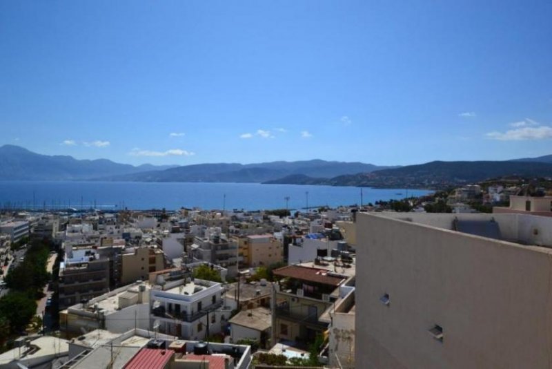 Agios Nikolaos Kreta, Agios Nikolaos: Penthouse-Wohnung mit 3 Schlafzimmern und Meerblick zu verkaufen Wohnung kaufen